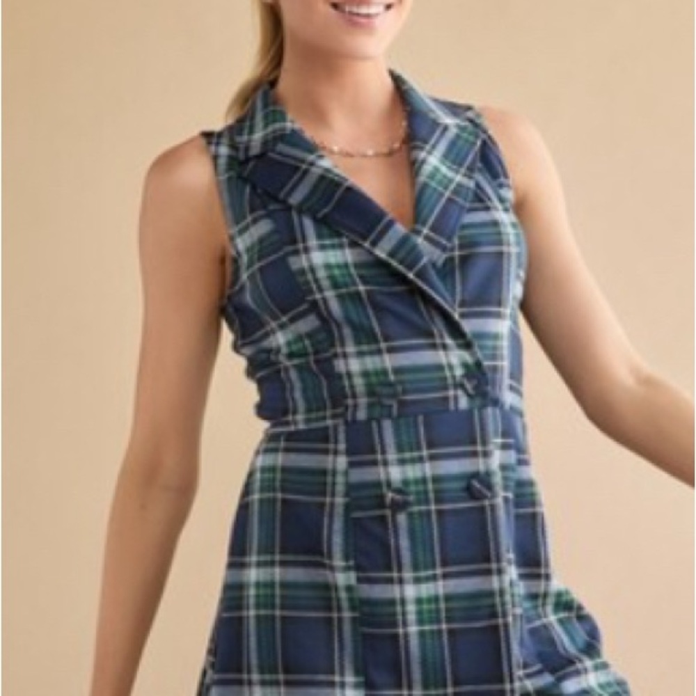 FRANCESCA'S Navy Janis
Sleeveless Plaid Utility Romper - Picture 2 of 4